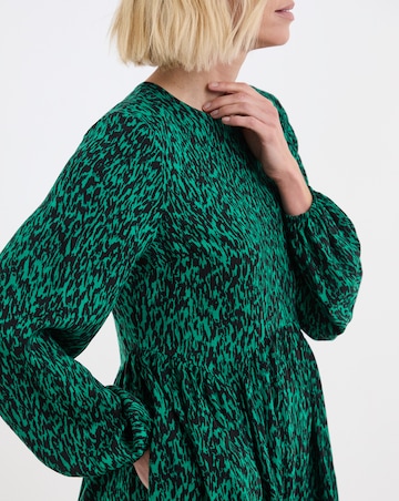 Shaped Waist Long Sleeve Tea Dress