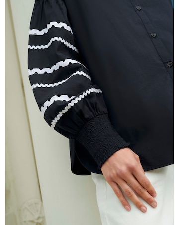 Ro&Zo Black Trim Insert Sleeve Blouse