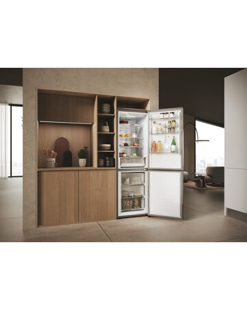 Haier Series 3 HDPW3618DNPK Wifi Connected 185cm 60/40 Fridge Freezer - Silver