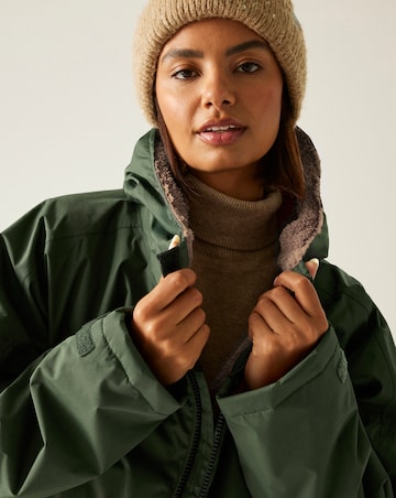 Regatta Waterproof Changing Robe