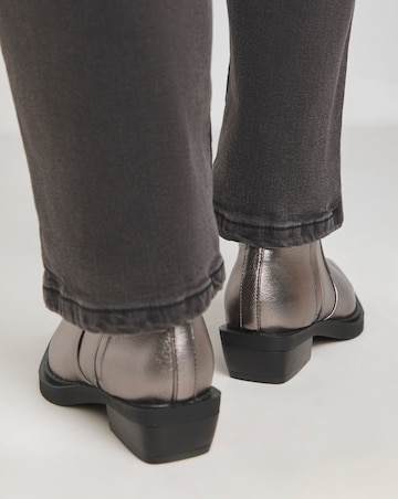 Azora Stretch Seam Western Boots Extra Wide EEE Fit