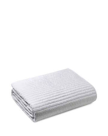 Bianca Quilted Lines Bedspread
