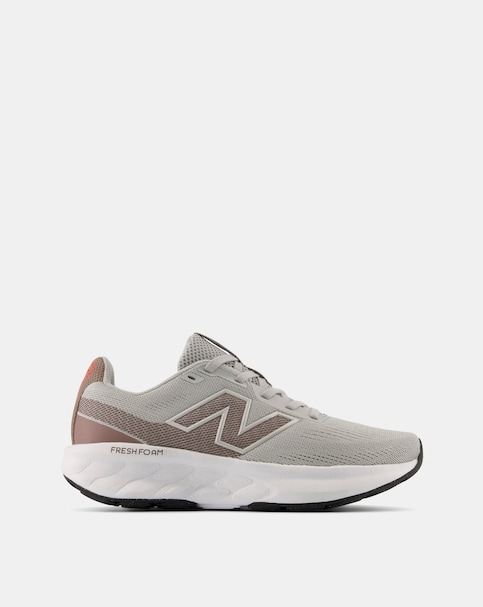 New Balance 520 Trainers