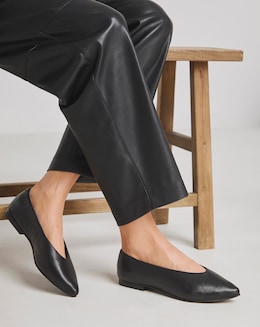 Berkley Leather Pointed Toe Flat Shoe - Extra Wide Fit (EEE)