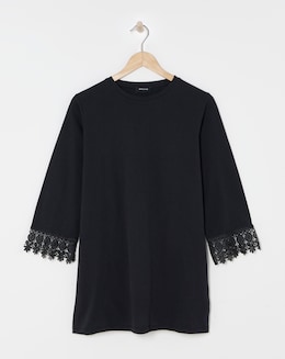Black 3/4 Lace Insert Sleeve Longline Top