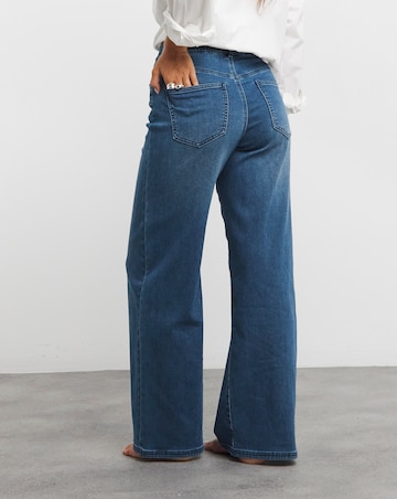 Mid Wash Cosy Finish Wide Leg Jeans