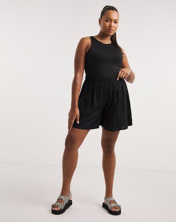 Black Relaxed Woven Flippy Short