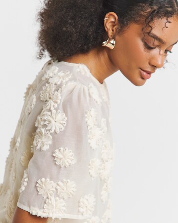 Joanna Hope Floral Textured Blouse