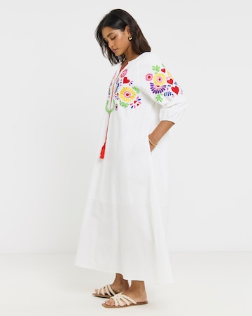 Twisted Wunder Linen Embroidered Maxi Dress