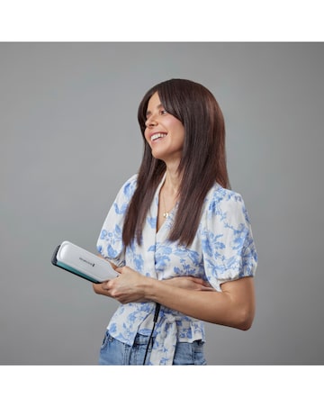 Remington Shine Therapy Wide Plate Hair Straightener