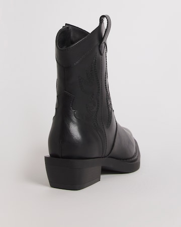 Vita Classic Ankle Western Cowboy Boots - Extra Wide Fit (EEE)