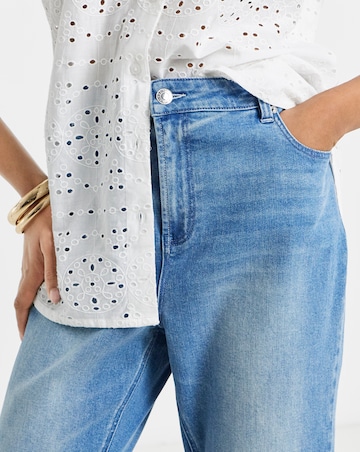 Mid Wash Authentic Finish Ankle Grazer Jeans