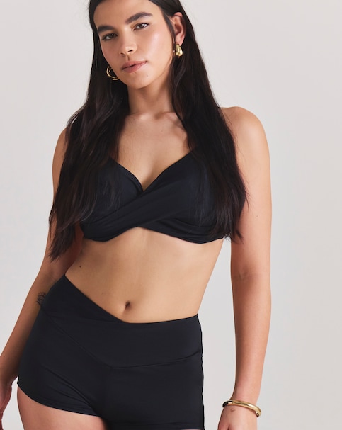 MAGISCULPT Medium Control Contour Me V Shape Bikini Short