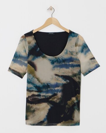 Printed Mesh Half Sleeve Top