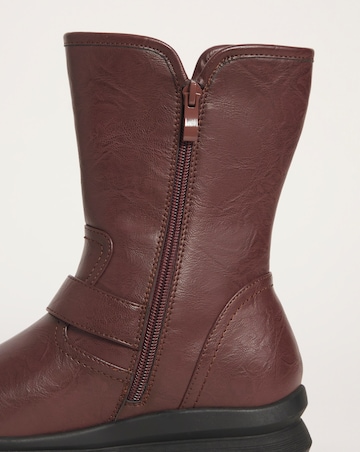 Cushion Walk Casual Boot with Side Zip Detail EEE Fit