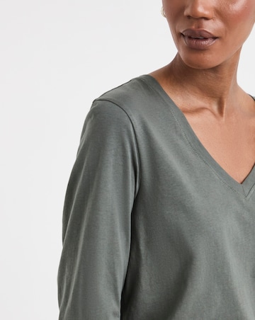 3 Pack V-Neck Long Sleeve T-Shirts