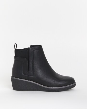 Cushion Walk Wedged Crepe Sole Ankle Boot E Fit