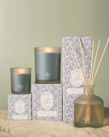Sophia Lane Dune Petals Floral Candle - 250g