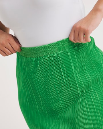 Green Plisse Midi Tube Skirt