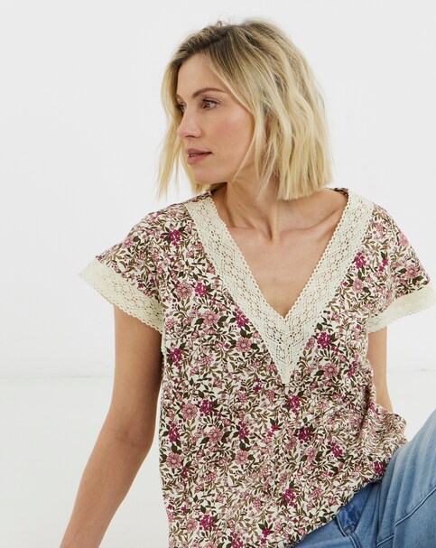 Bubble Hem Lace Trim Top