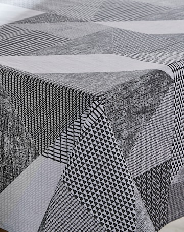 Larsson Geo Table Cloth
