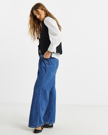 Black Tie Front Quilted Gilet