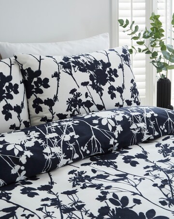 Ember Shadow Floral Duvet Set