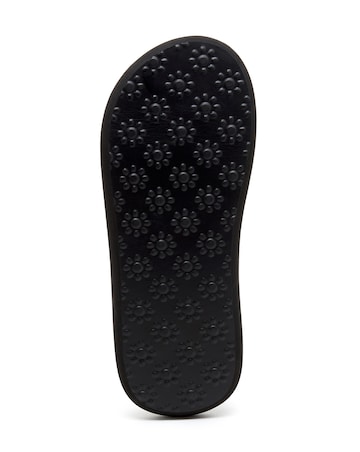 Rocket Dog Hot Pink Spotlight Toe Post Sandals