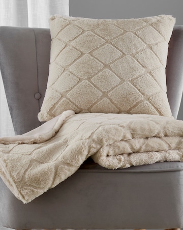 Catherine Lansfield Cosy Diamond Cushion
