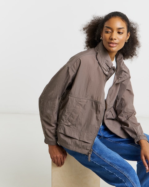 Columbia Paracutie Windbreaker