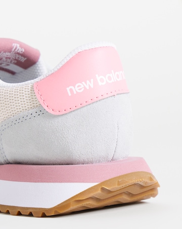 New Balance 237 Trainers