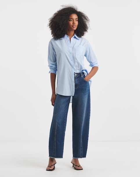 Mid Wash Dart Detail Tapered Jeans