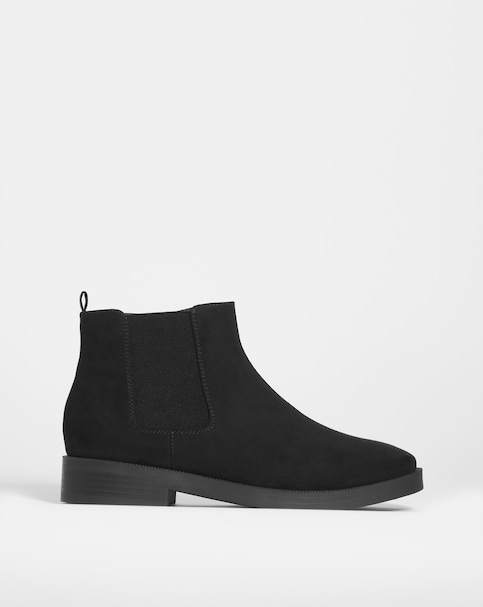 Chelsea Boot EEE Fit