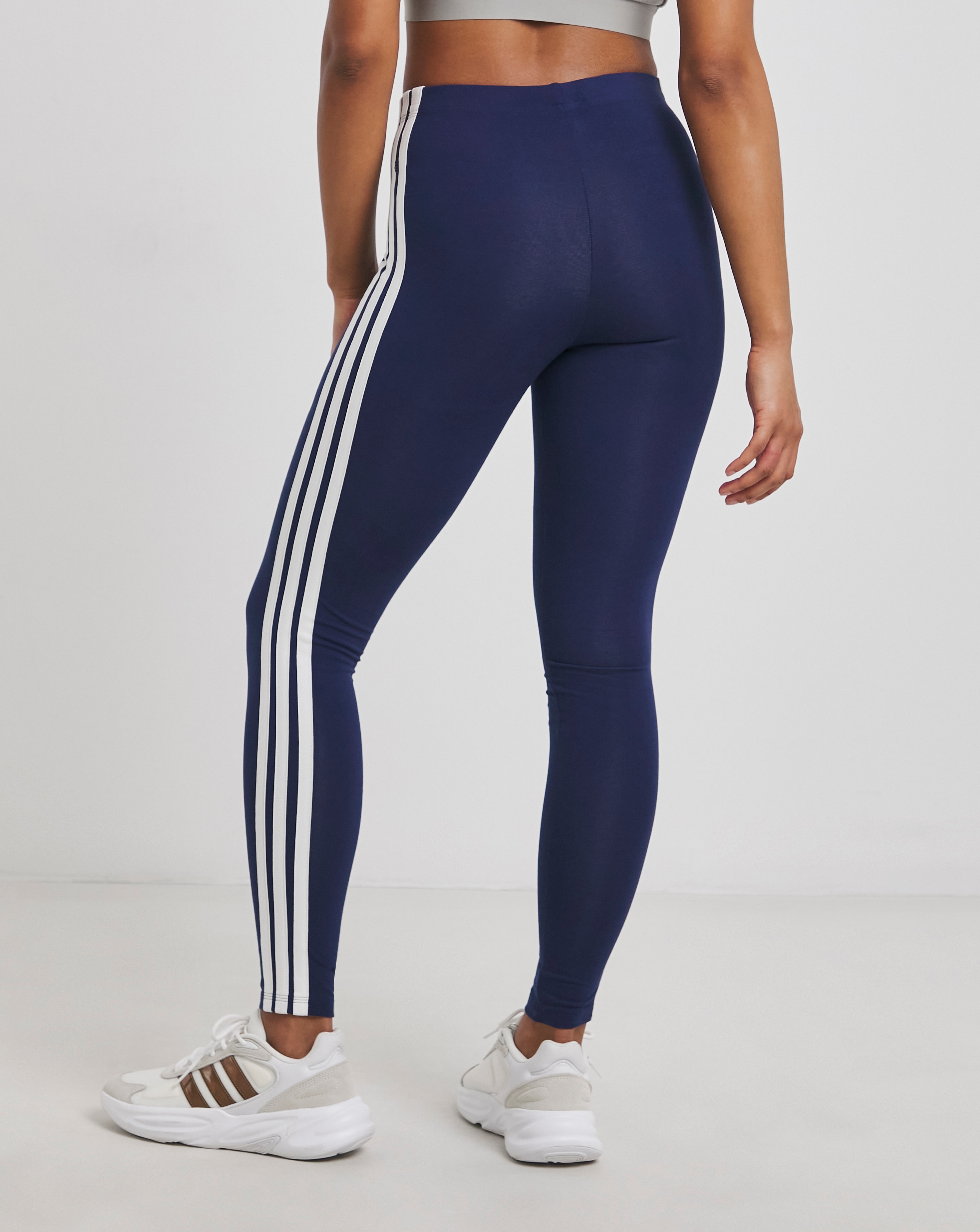 nike 3 stripe leggings