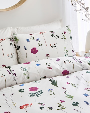 Nia Pressed Floral Duvet Cover Set