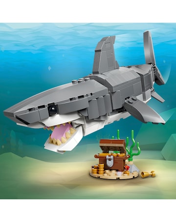 LEGO Creator Fierce Shark with a Treasure Chest