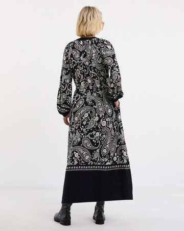 Border Print Spun Dress