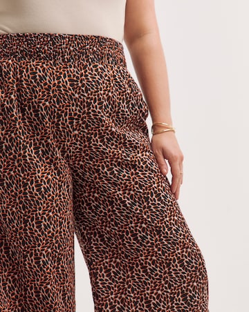 Animal Print Lightweight Woven Shirred Waist Culotte Trouser