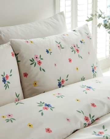 Julipa Lana Floral Duvet Set