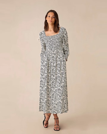 Ro&Zo Mono Floral Prit Shirred Midaxi Dress