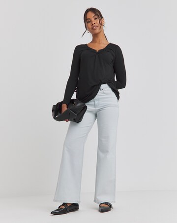 Black Supersoft Notch Detail Top