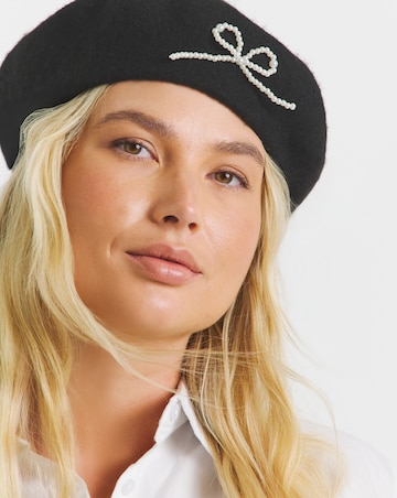 Pearl Bow Detail Beret