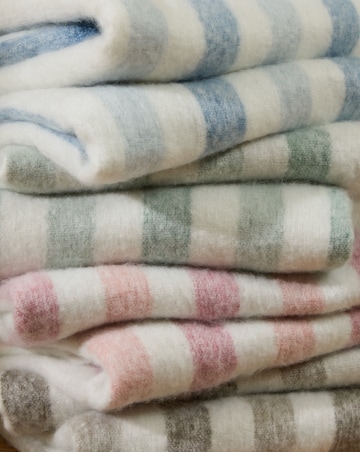 Wylder Beechwood Stripe Throw 140x180cm