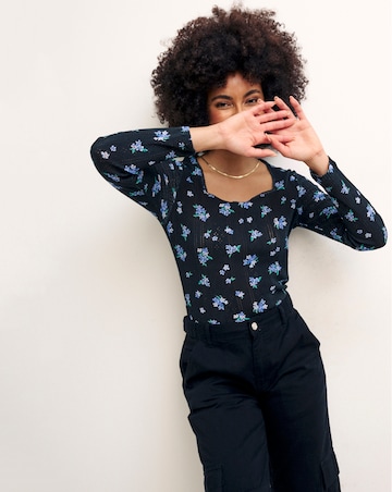 Nobody's Child Carey Top