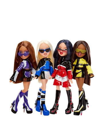 Bratz Scorchin Fashion Doll - Cloe