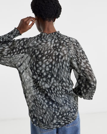 Ruffle Crinkle Chiffon Blouse