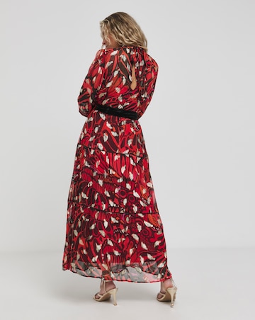 Hope & Ivy Edith Long Sleeved Maxi Dress