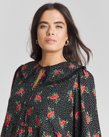Ditsy Print Lace Trim Collar Smock Dress