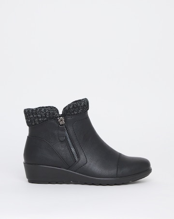 Cushion Walk Knitted Top Wedged Boots E Fit