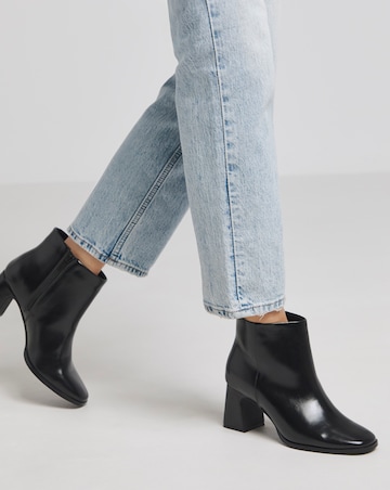 Loise Block Heel Ankle Boots Extra Wide EEE Fit
